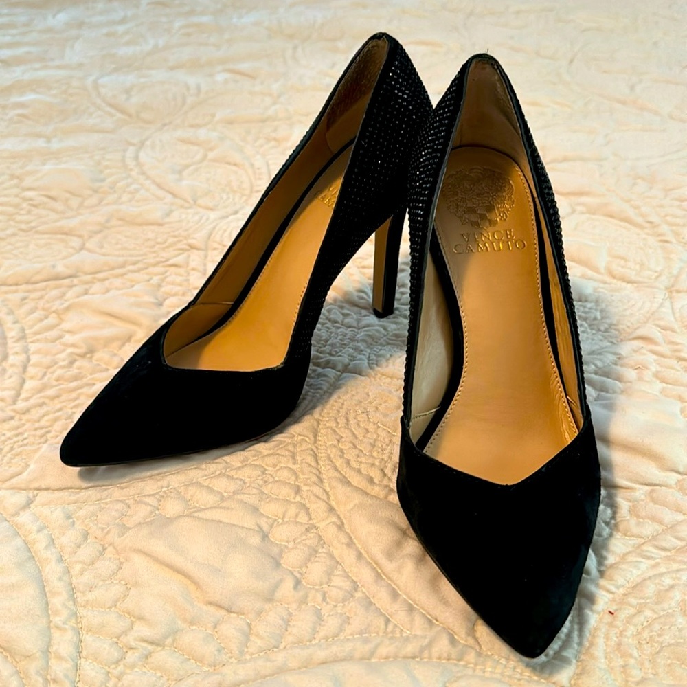 Vince Camuto Black Rhinestone Textured Leather Airmosah 4”Heel Sz 5.5 / 35.5 EU
